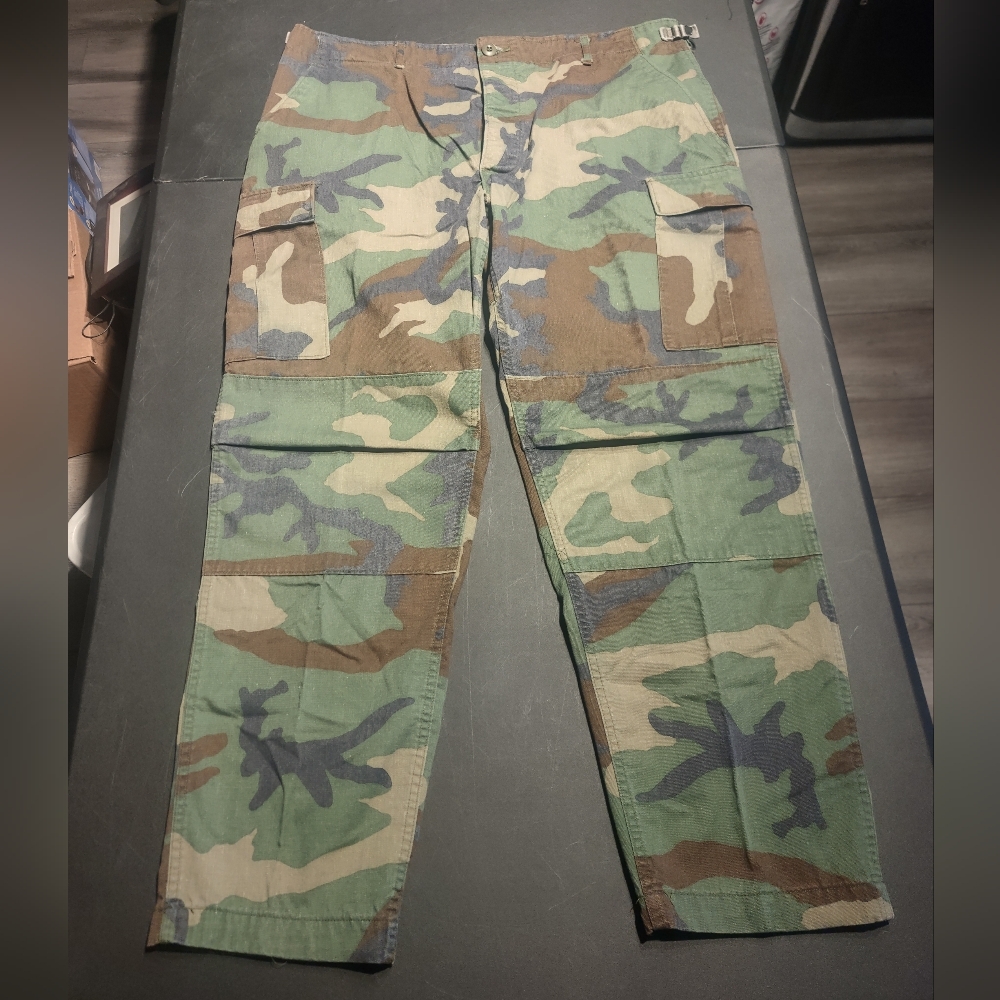US Army Surplus BDU Pants - Woodland Camo - Men's XL - Vintage - 1984
